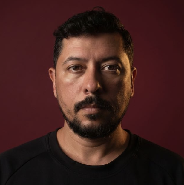 Maxwell Souza — Diretor de Arte